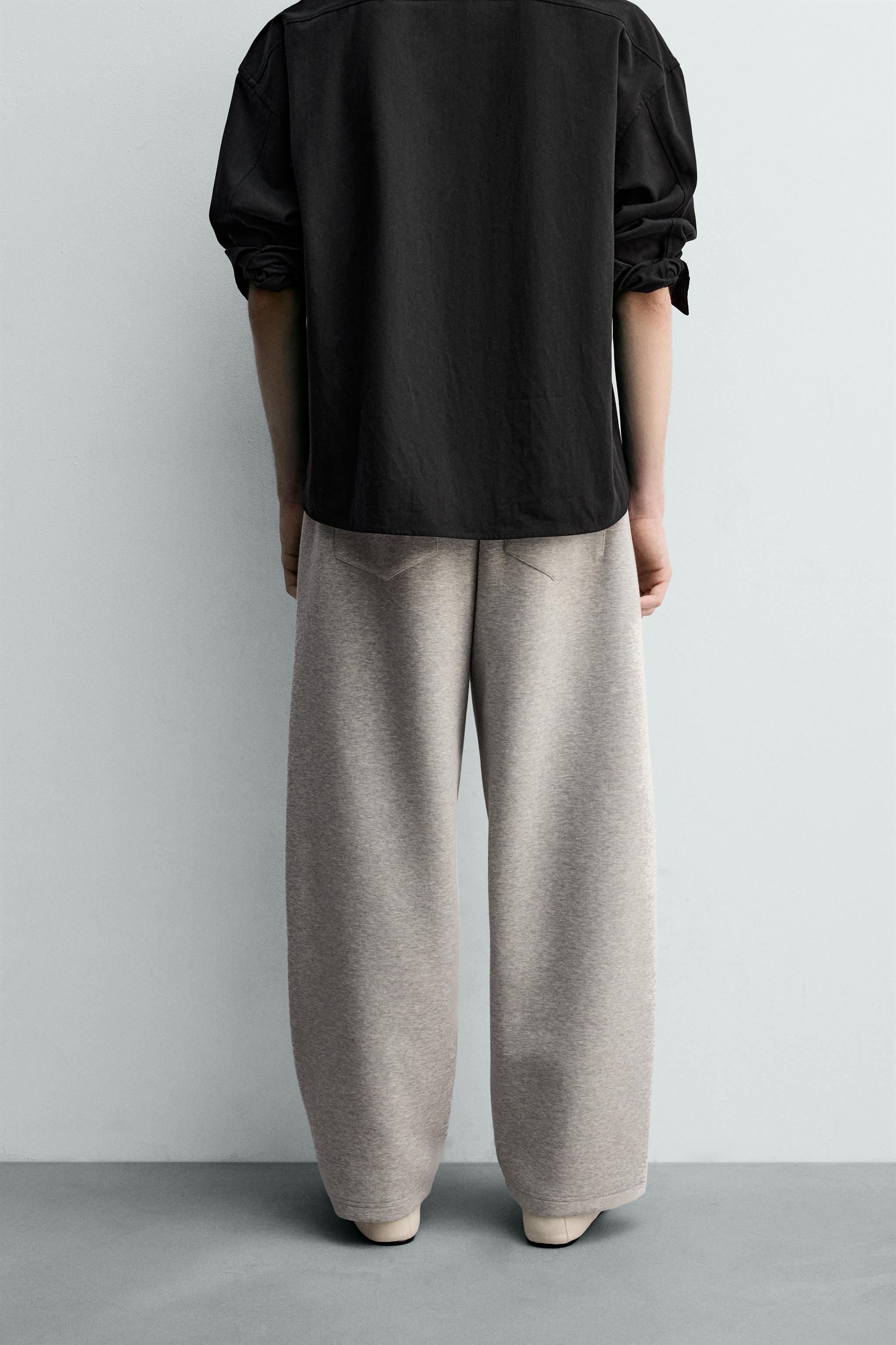 SEAMED JOGGING PANTS